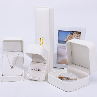 Plain White PU Leather Jewelry Box , Leather Jewelry Case For Ring Pendant Bracelet