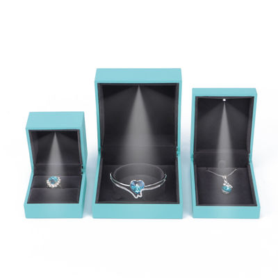Customized Hanhong LED Light Jewelry Packaging Box for Necklace Bracelet and Earrings
