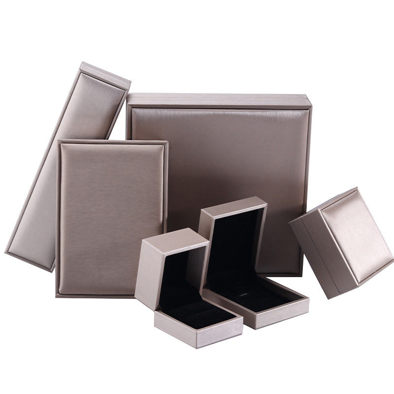 Square Grain Faux Leather Jewelry Box , Elegant Brushed Jewelry Packaging Box OEM