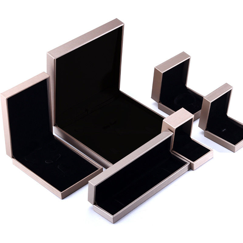 Square Grain Faux Leather Jewelry Box , Elegant Brushed Jewelry Packaging Box OEM