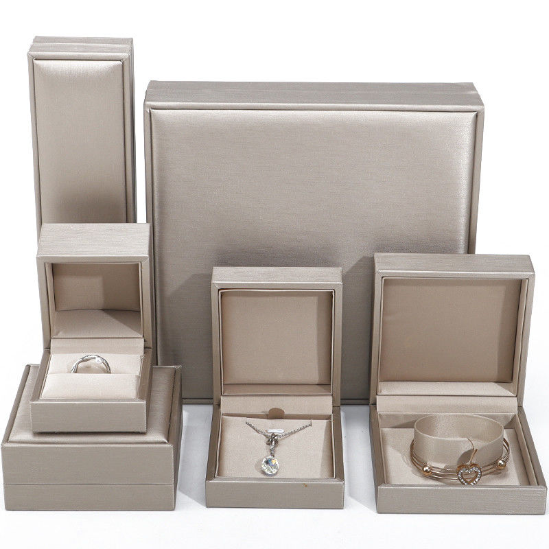 Off White Elegant Soft Faux Leather Jewelry Storage Box Package Custom Color