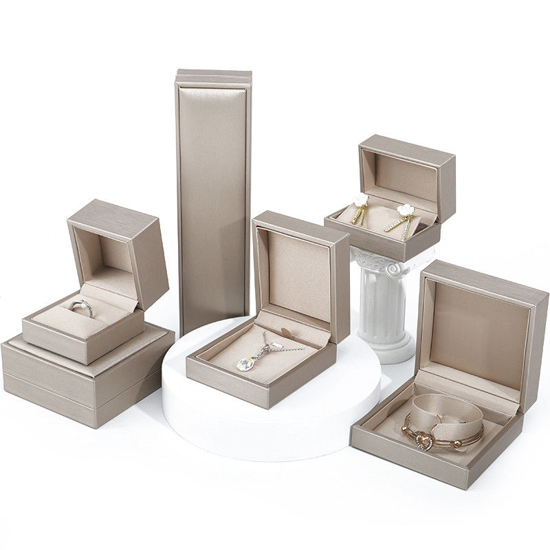 Off White Elegant Soft Faux Leather Jewelry Storage Box Package Custom Color