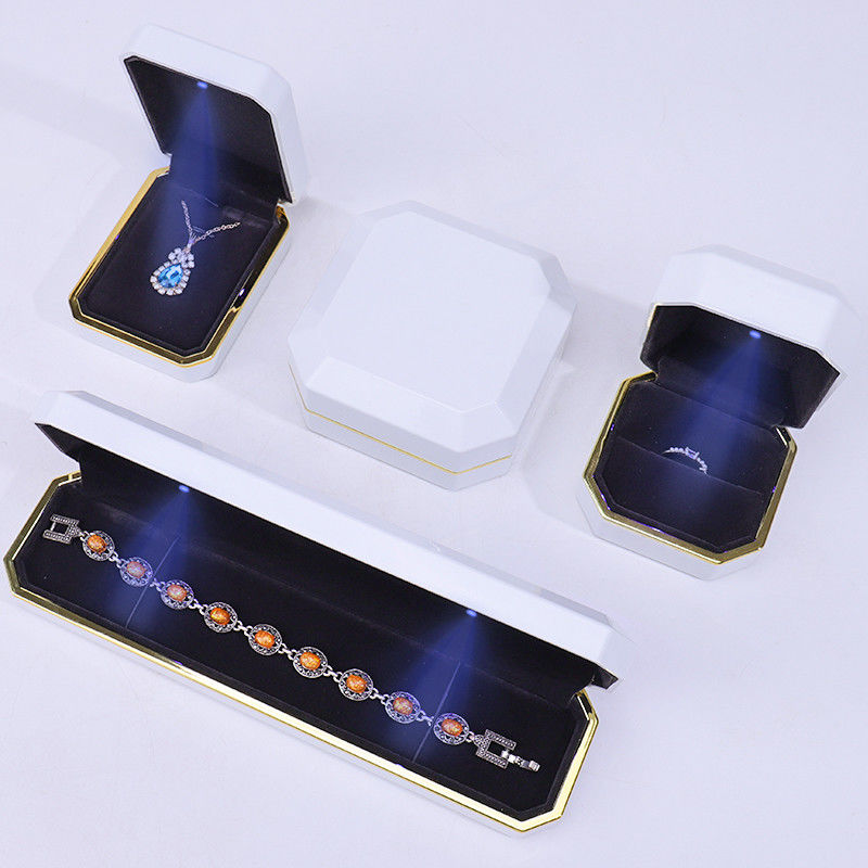 Custom Logo Light Jewelry Gift Box for Bracelet Earrings Pendant Velvet Necklace Ring Handmade Material