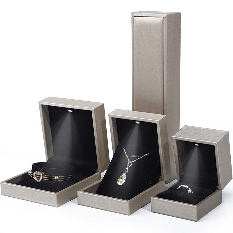 Tasteful Sleek Brushed Grain PU Leather Jewelry Packaging Box Case with LED Light