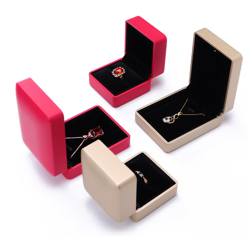 Custom Logo Silk Screen Print LED Jewelry Bag with Light and Hanhong Date Red Leather