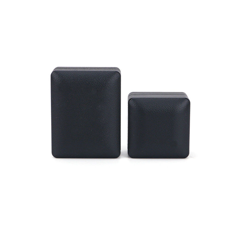 Hanhong Custom Ring Box with Light 6.5*6.5*4.5cm Size Black Leather and Velvet Material
