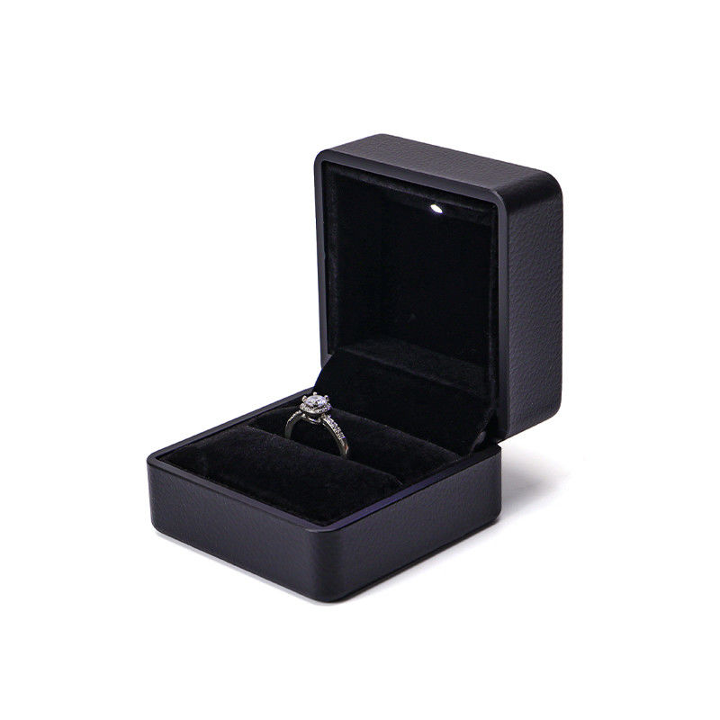Hanhong Custom Ring Box with Light 6.5*6.5*4.5cm Size Black Leather and Velvet Material