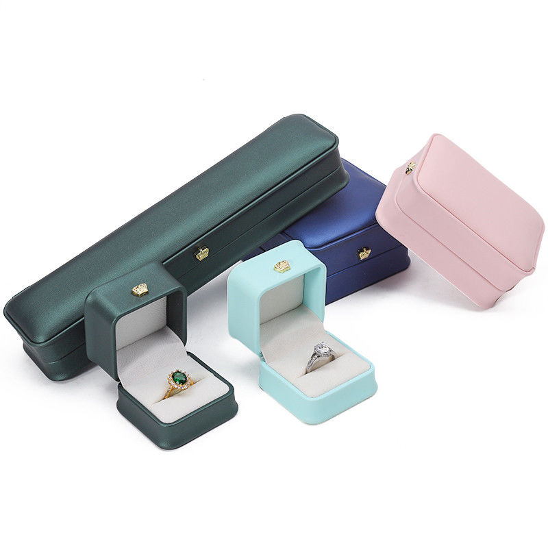 Custom Logo PU Leather Jewelry Box for Crown Bracelet Pendant Necklace Ring Packaging