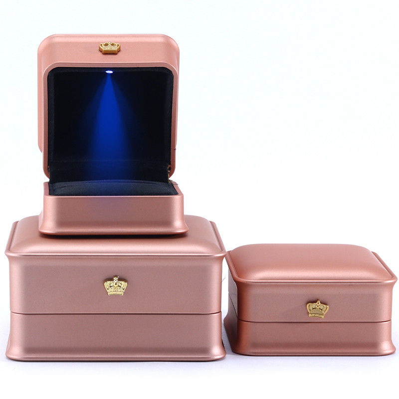 Custom Luxury Crown Jewelry Packaging Box with LED Light and Plastic Velvet Material