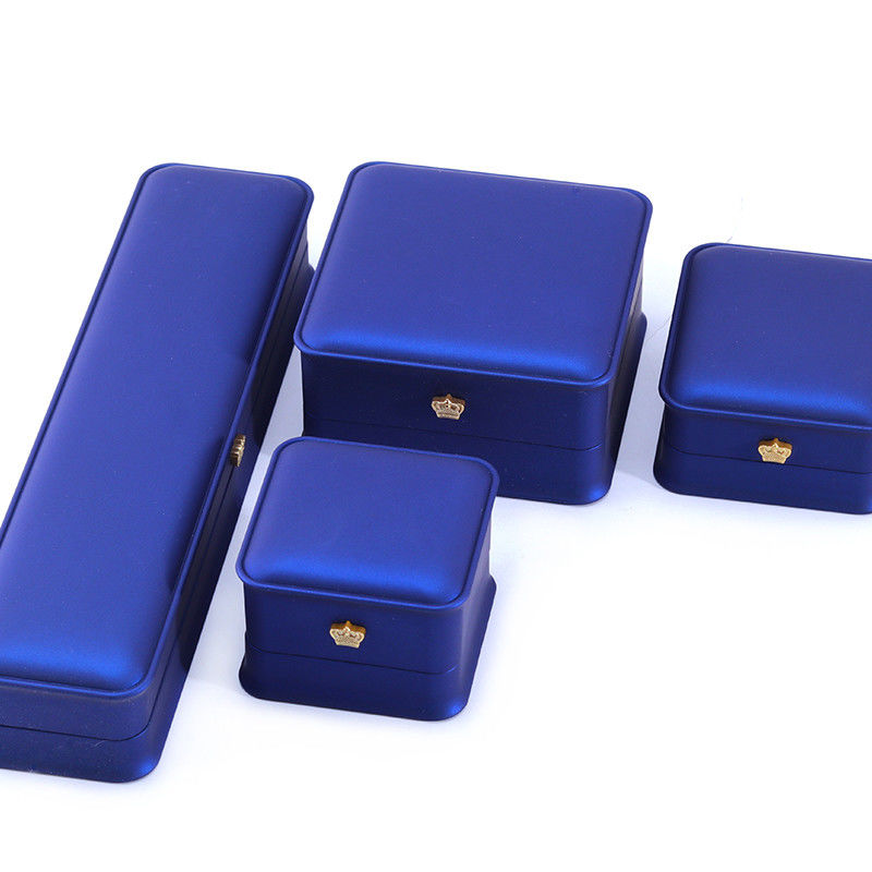 Custom Luxury Crown Jewelry Packaging Box with LED Light and Handmade Newest Design