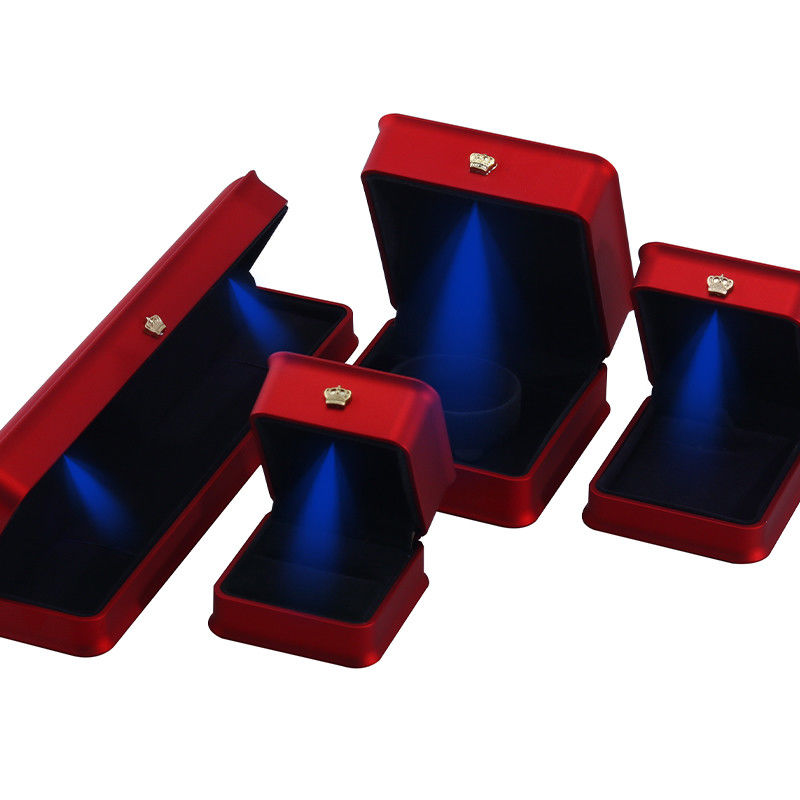 Jewelry Package Hanhong Custom Luxury Crown LED Box for Bracelets Necklaces and Rings