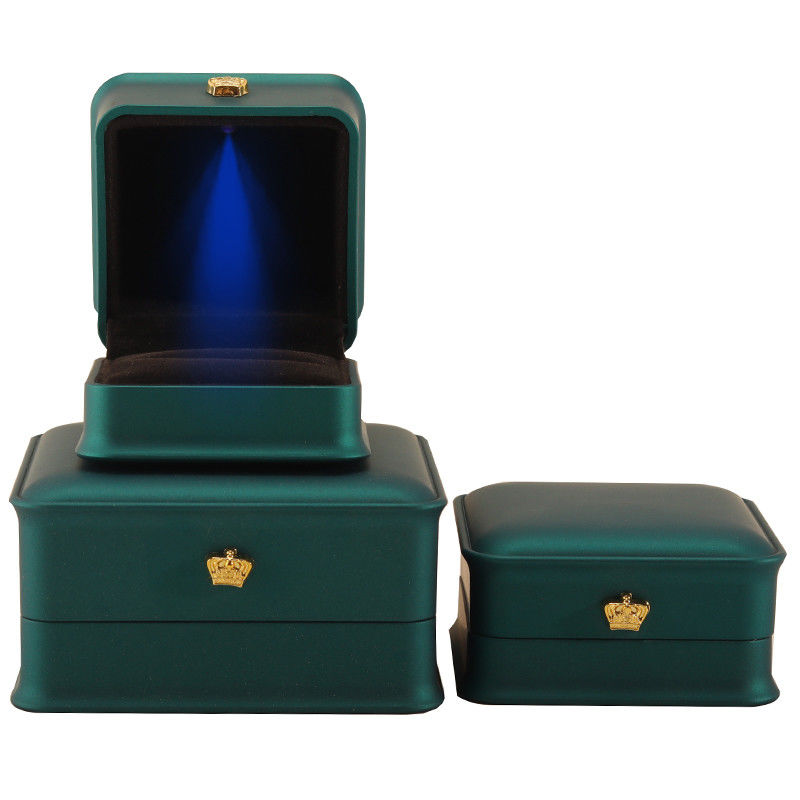LED Light Jewelry Box for Custom Luxury Crown Jewelry Packaging Plastic Velvet Material
