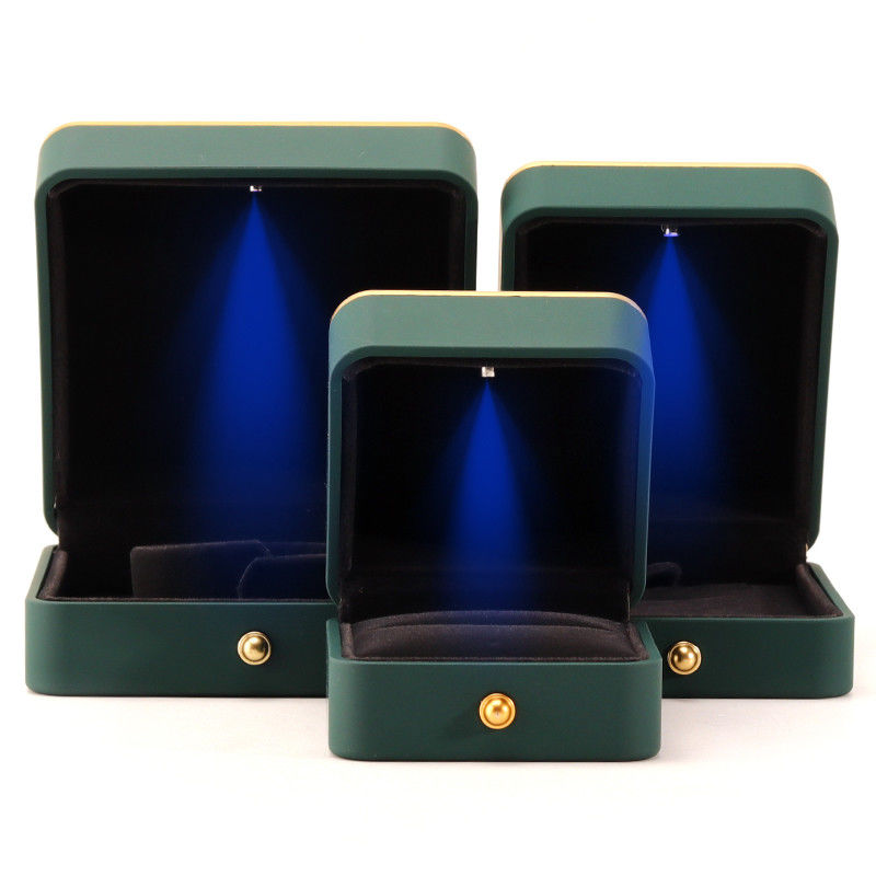 Square Green LED Jewelry Box for Luxury Packaging of Necklaces and Rings Customizable