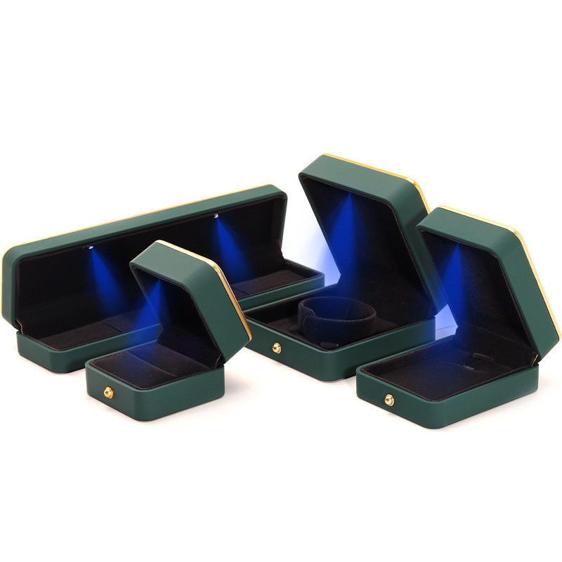 Square Green LED Jewelry Box for Luxury Packaging of Necklaces and Rings Customizable