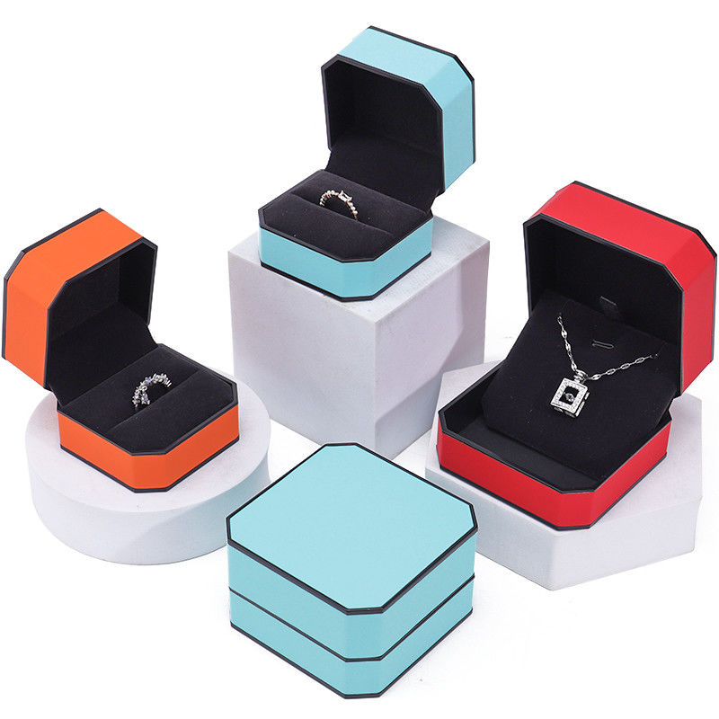 Black Border Octagonal Sleek PU Leather Jewelry Packaging Box for Luxury Storage