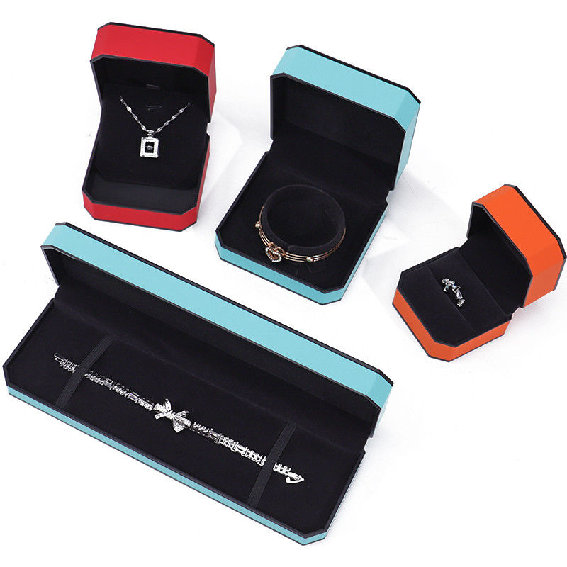 Black Border Octagonal Sleek PU Leather Jewelry Packaging Box for Luxury Storage