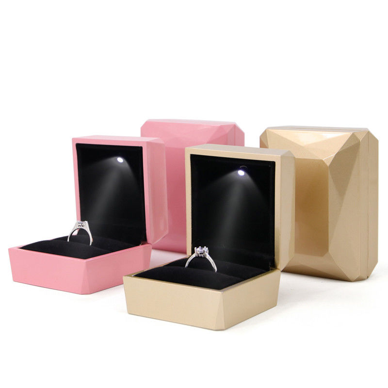Custom Logo PU Plastic Jewelry Packaging Box with LED Light Hanhong Luxury Ring Box