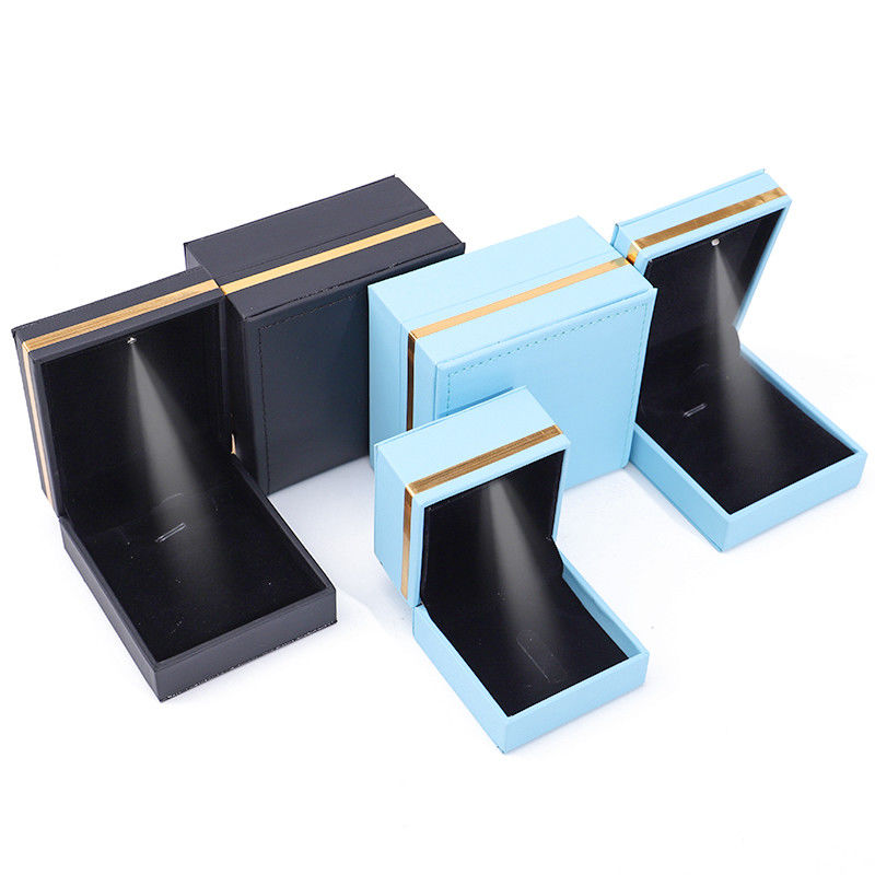 Custom PU Leather LED Jewelry Box Gold Trim Jewelry Holder Case For Earrings Rings