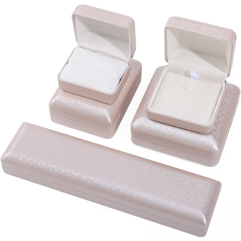 Customized Gold Leather Jewelry Box for Bracelet Necklace and Ring Storage Newest Style