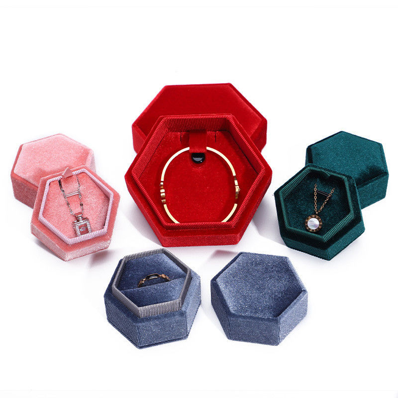 Velvet Travel Ring Box for Customized Jewelry Packaging and Wedding Rings