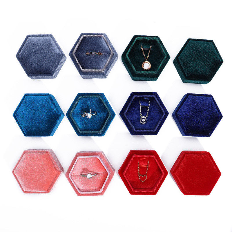 Velvet Travel Ring Box for Customized Jewelry Packaging and Wedding Rings
