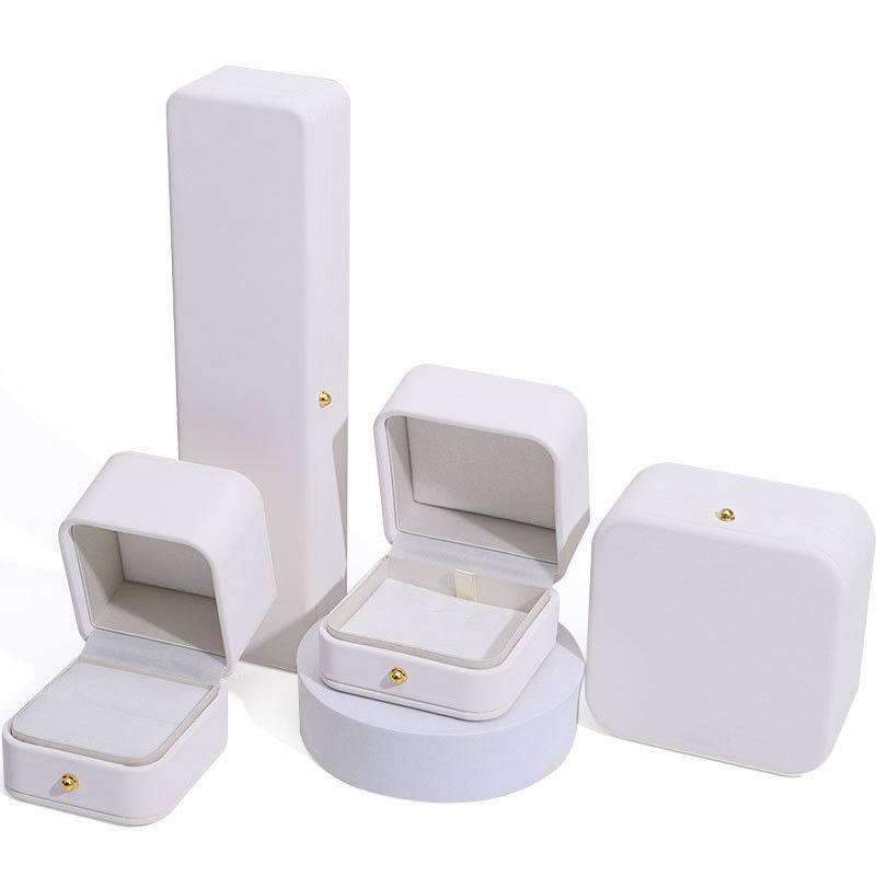 Thick Sponge Silk Necklace Leather Jewelry Box with Custom Logo Rectangle Shape Design