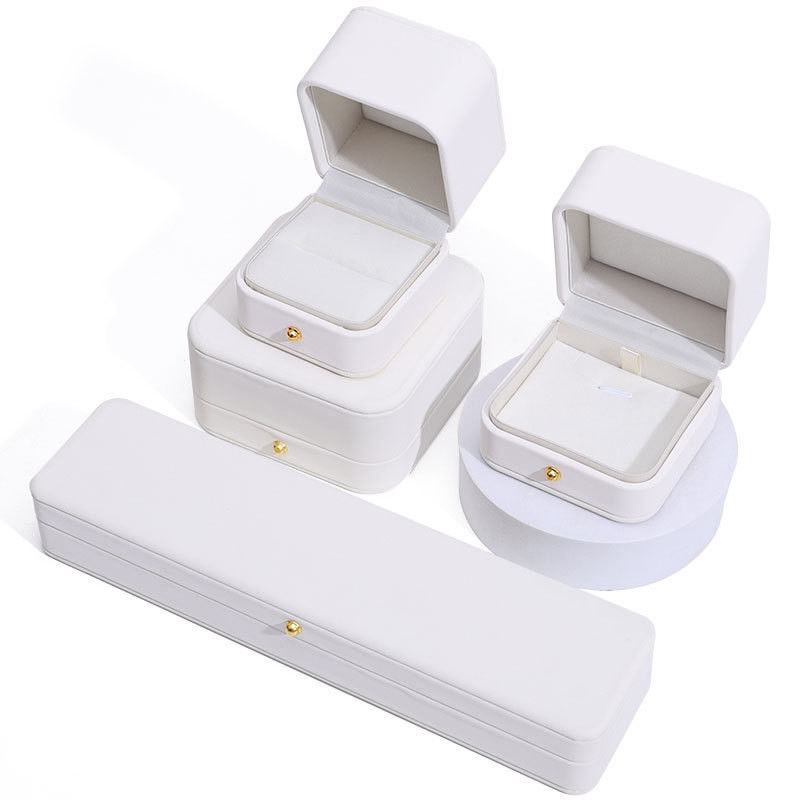 Thick Sponge Silk Necklace Leather Jewelry Box with Custom Logo Rectangle Shape Design