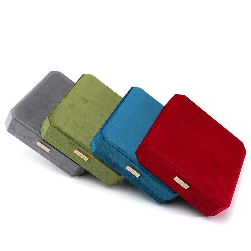 Custom Packaging Velvet Pearl Set Metal Display Stand for Small Case Jewelry Safe Box