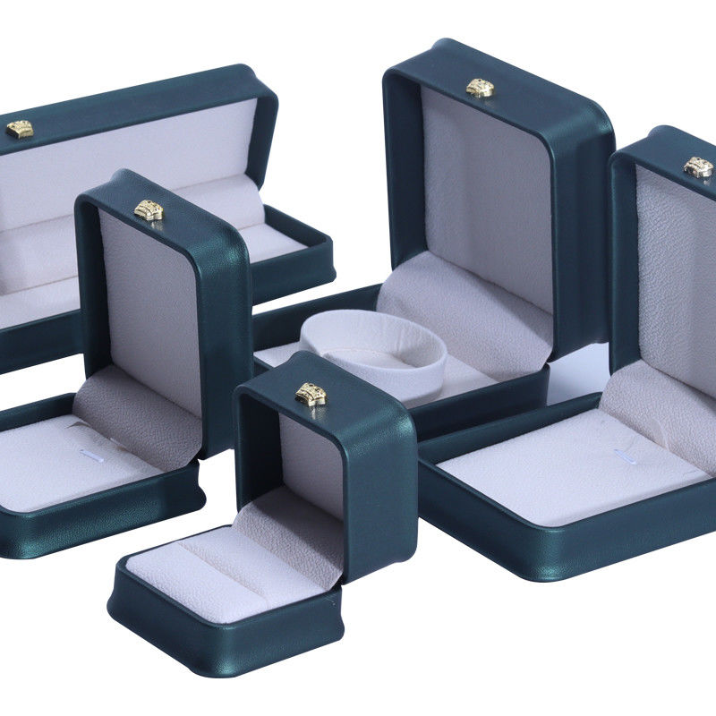 Green Crown Design Luxury PU Leather Jewelry Box for Bracelet Necklace Ring and Green