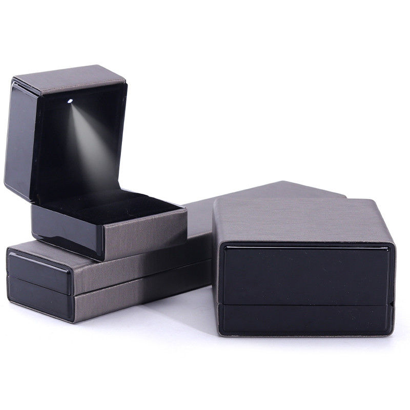 Hanhong Custom Logo LED Light Jewelry Packaging Box in Gray for Bracelet Necklace and Ring