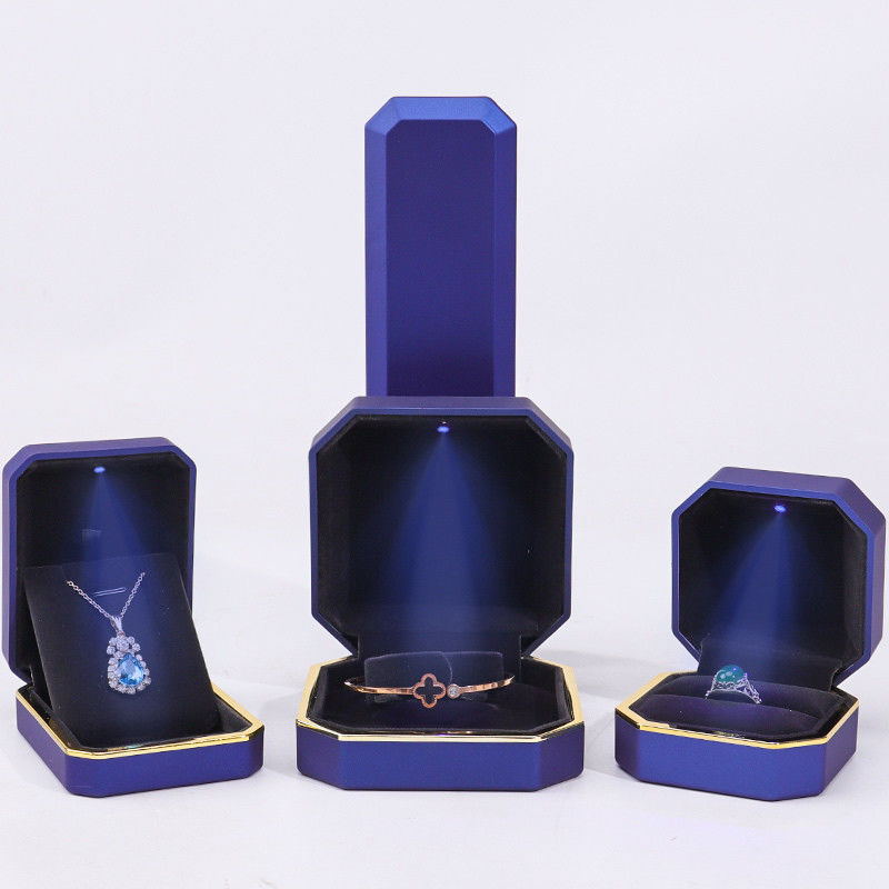 Customizable Exquisite Matte Jewelry Packaging Box Soft Velvet Interior with LED Light
