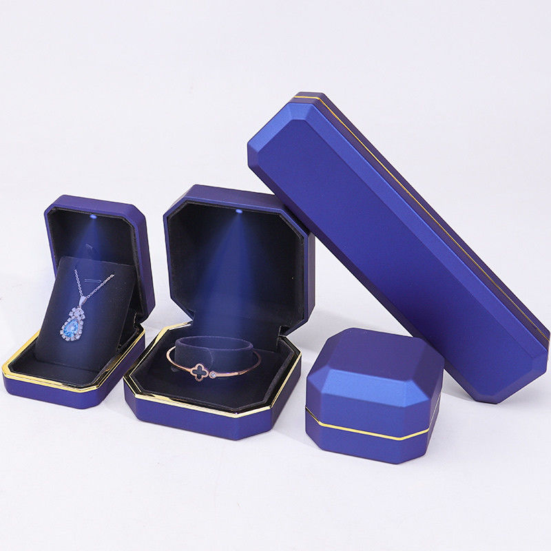 Customizable Exquisite Matte Jewelry Packaging Box Soft Velvet Interior with LED Light