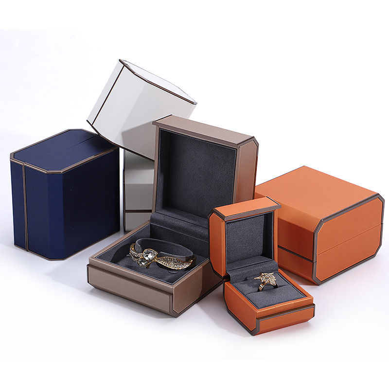 Custom Elegant Jewelry Packaging Box in PU Leather for Rings Necklaces and Bracelets