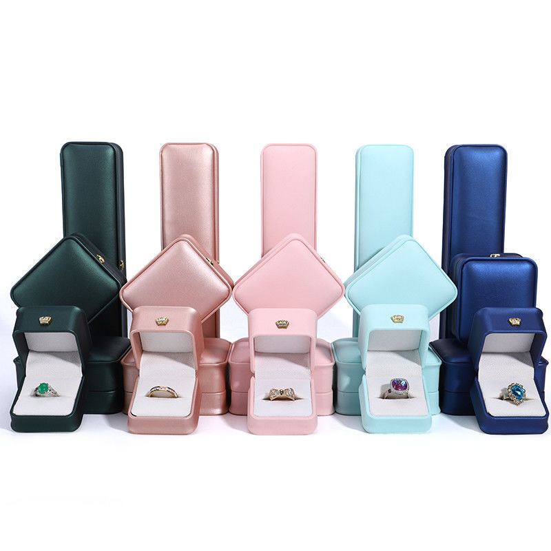 Square Shape Handmade Crown Design Luxury PU Leather Jewelry Box for Rings and Necklaces