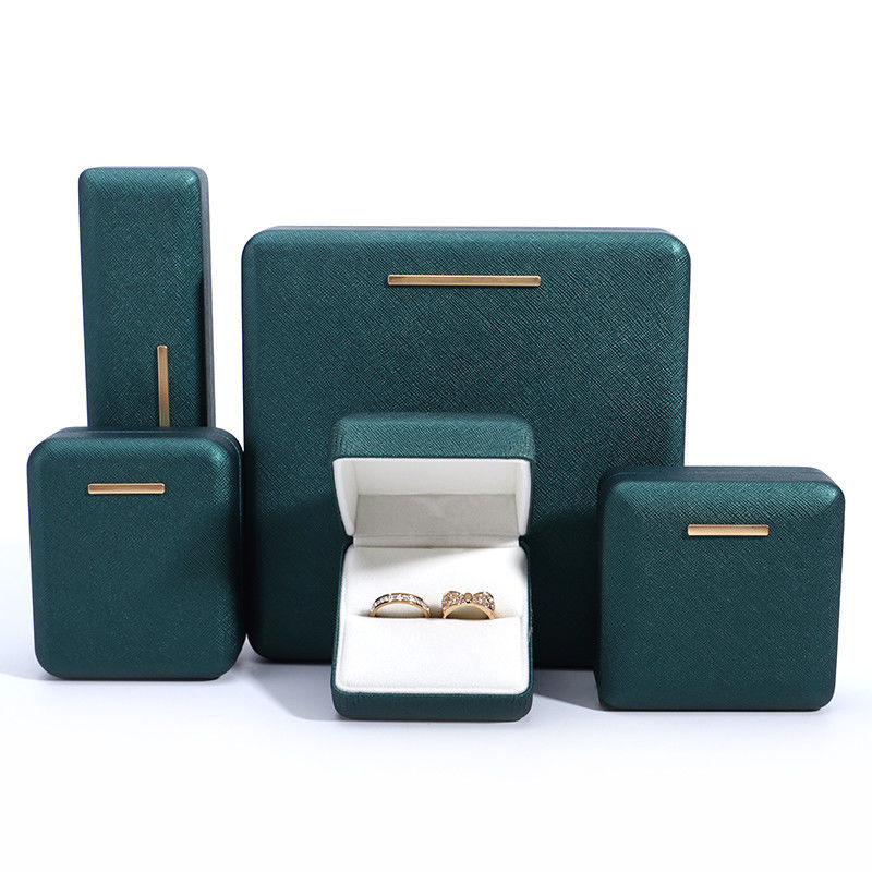 Hanhong Green PU Leather Velvet Jewelry Box for Customized Logo and Luxury Packaging