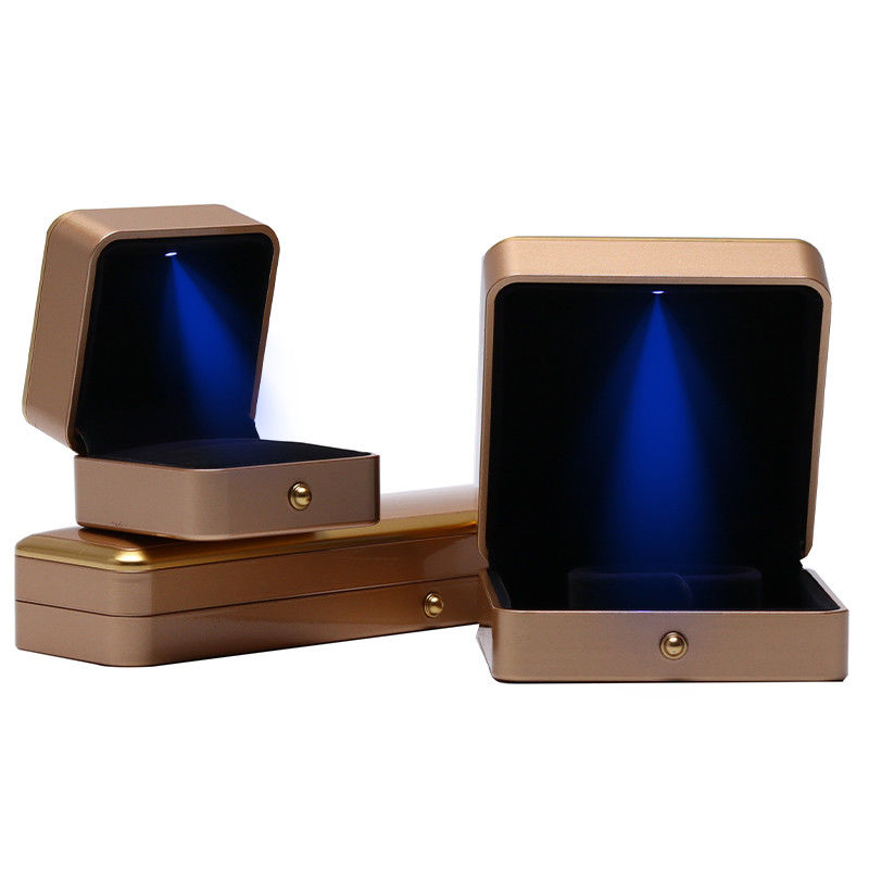Handmade Luxury LED Jewelry Box for Custom Plastic Spray Painted Square Necklace Ring