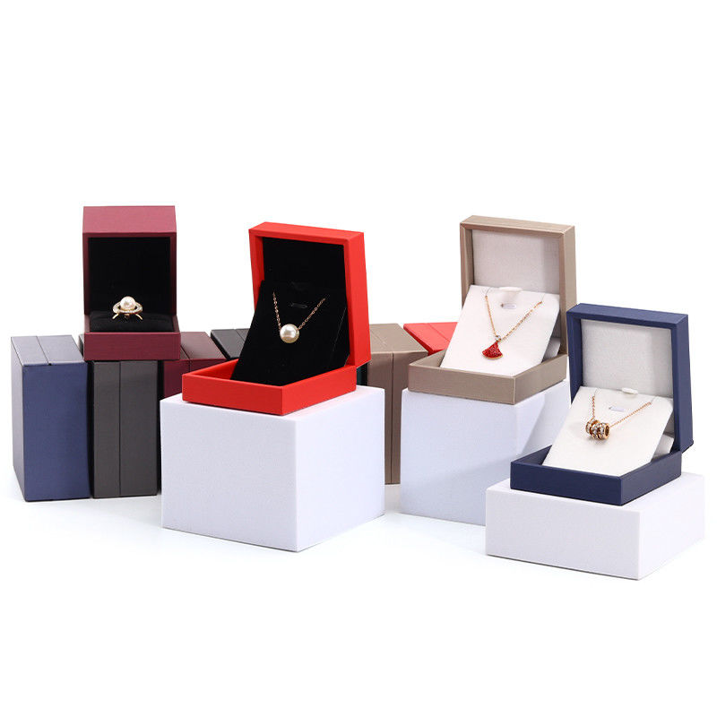 Customized Handmade Leather Jewelry Box for Rings and Necklaces Luxury Packaging