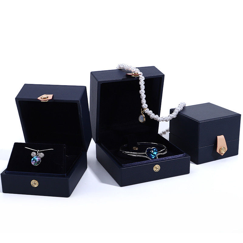 Customized Jewelry Package Grade Velvet Box with Logo and Silk Screen Printing