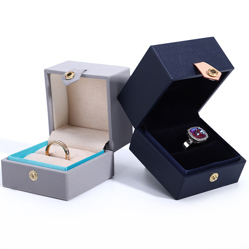 Customized Jewelry Package Grade Velvet Box with Logo and Silk Screen Printing