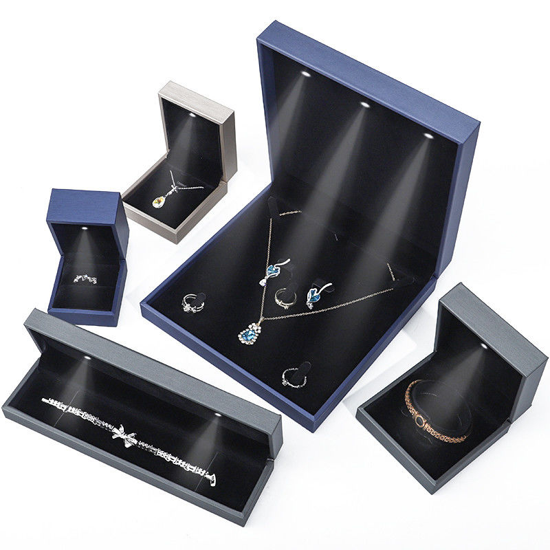 Brush Finishing PU Leather LED Jewelry Storage Box Multi Color Jewelry Gift Boxes