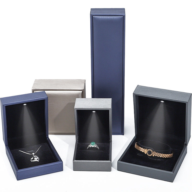 Brush Finishing PU Leather LED Jewelry Storage Box Multi Color Jewelry Gift Boxes