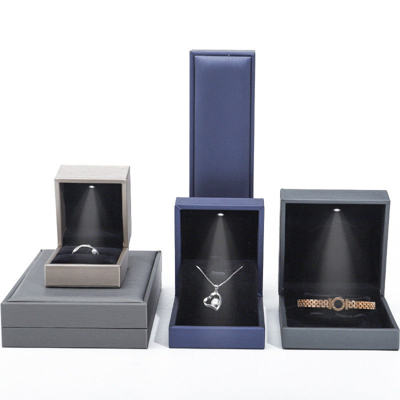 Brush Finishing PU Leather LED Jewelry Storage Box Multi Color Jewelry Gift Boxes