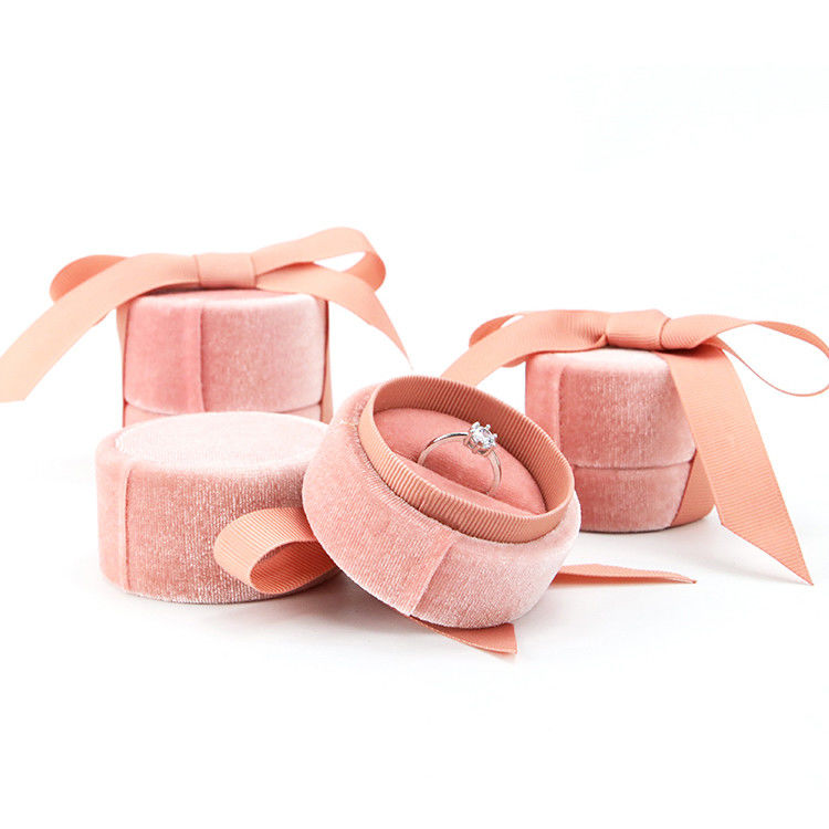 Hanhong Tiandi Flannel Cloth Ring Box for Jewelry Packaging 5*4.5*5cm Plastic Velvet