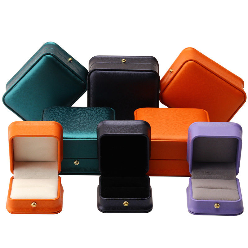 Customized Hanhong 2023 Luxury Gift Ring Jewelry Box Packaging Hot Stamping Logo Box