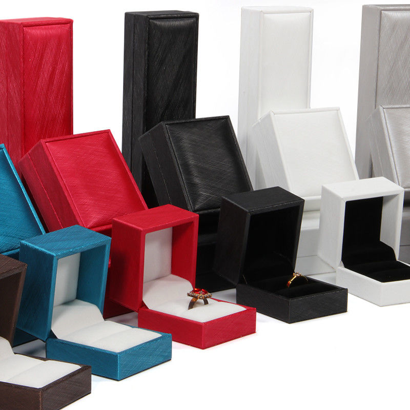 Custom Logo Printed Ring Box Hanhong 2022 Black Lining PU Leather Jewelry Package Set