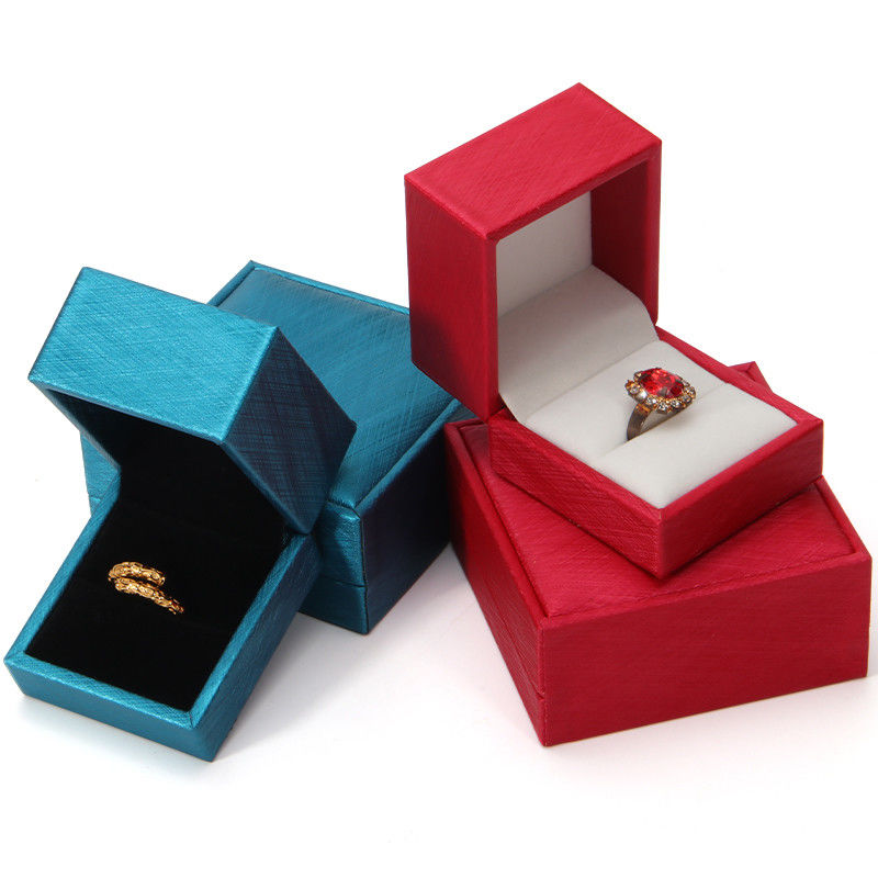 Beige Lined PU Leather Jewelry Box 2022 Jewelry Package With Custom Printed Ring Box