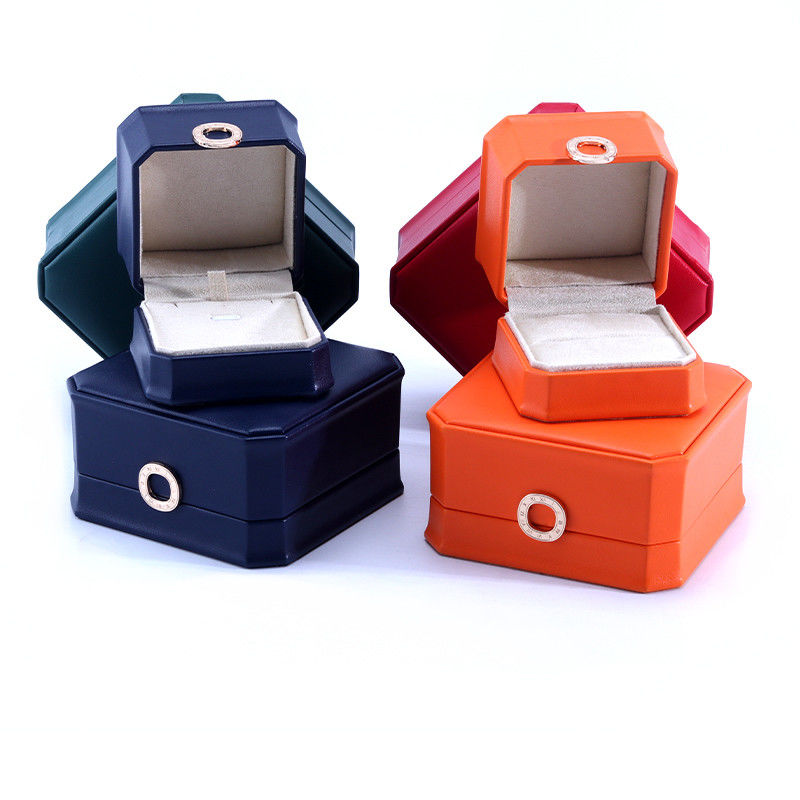 11*11*5.5cm Customized Color Ring Design PU Leather Jewelry Box for Necklace Bracelet