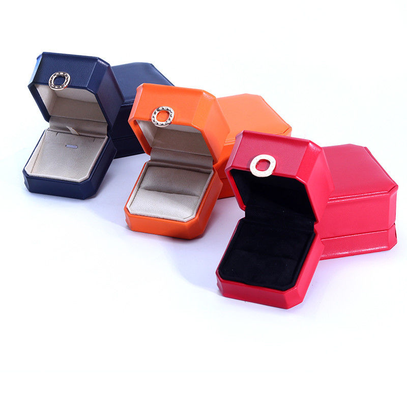 11*11*5.5cm Customized Color Ring Design PU Leather Jewelry Box for Necklace Bracelet