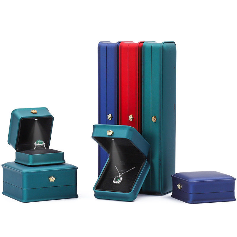 Golden Crown Led Light Jewellery Box For Necklace Bracelet Ring Earrings Packaging