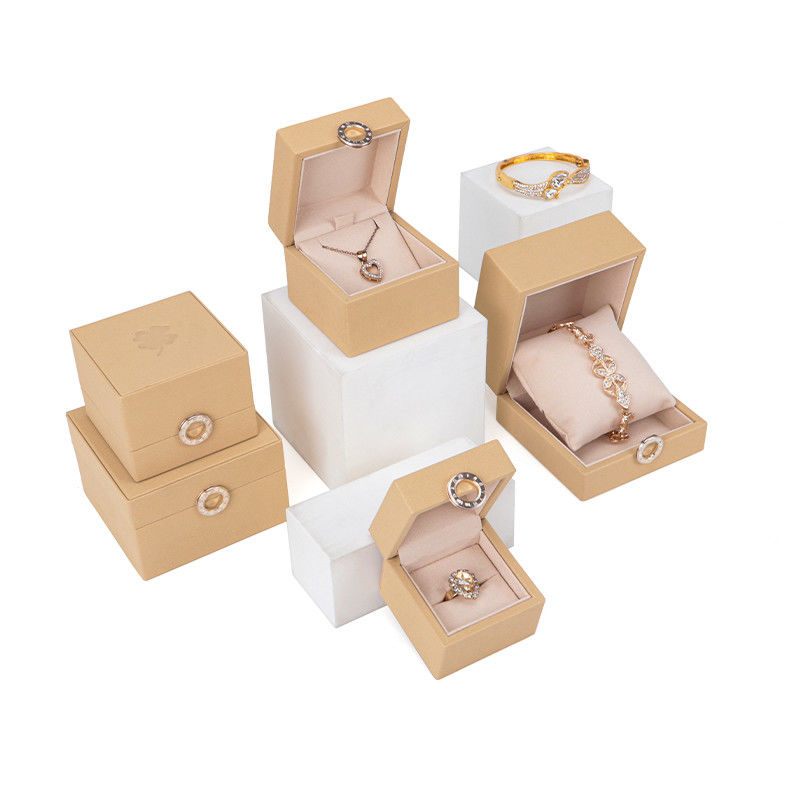 Jewelry Package Hanhong Four-Leaf Clover Luxury PU Leather Ring Box with Custom Logo